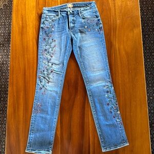 Driftwood Audrey Size 27 Embroidered Jeands